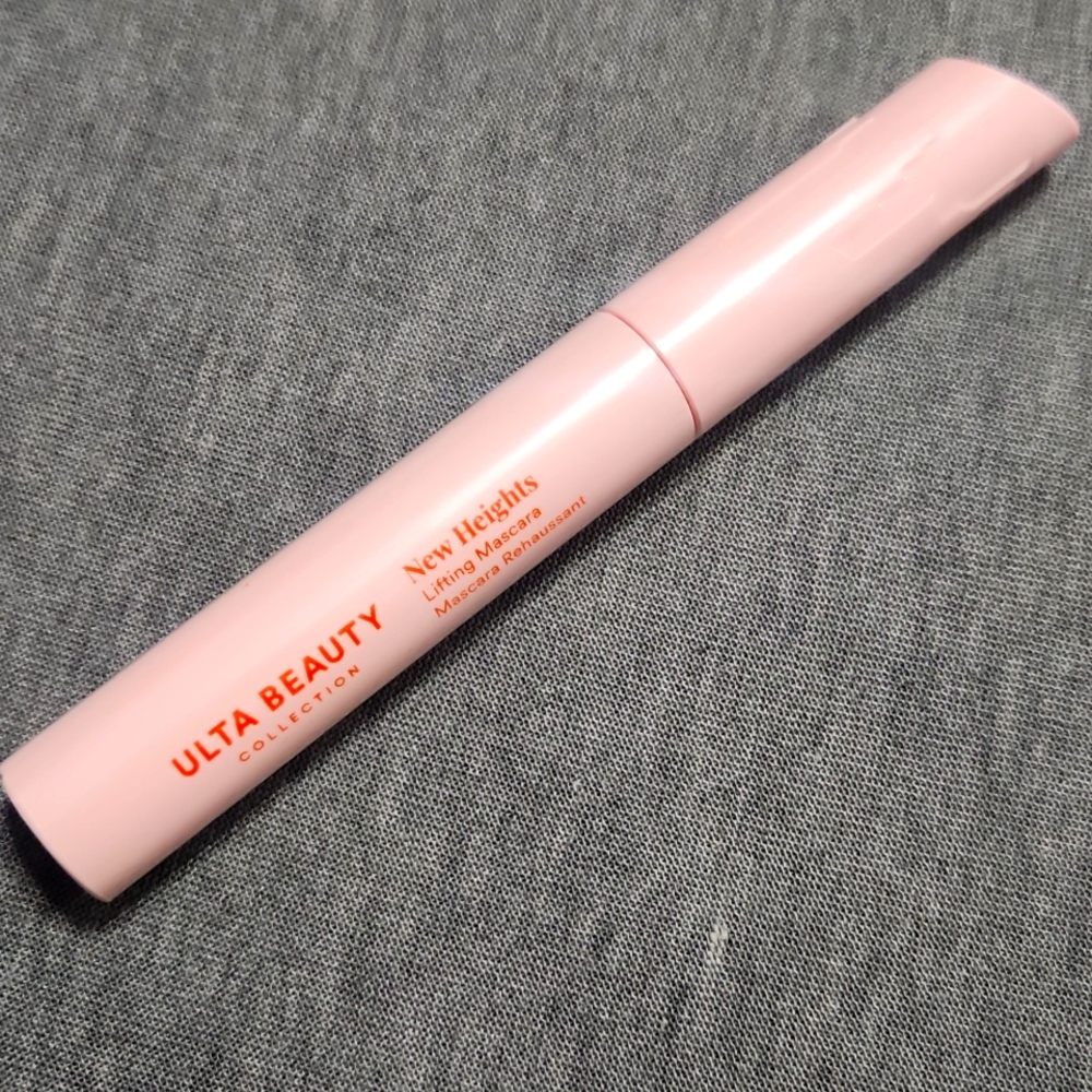 🔴 ULTA Beauty "New Heights" Lifting Lengthening Lash Mascara in Shade Jet Black